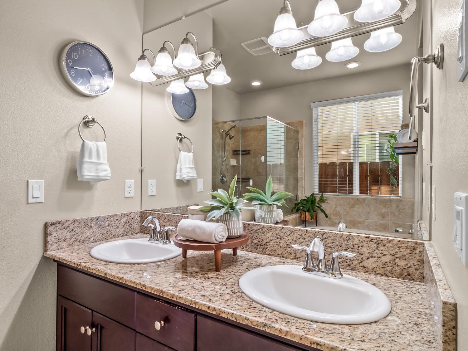 3435 Del Dios Ave, Clovis, CA 93619