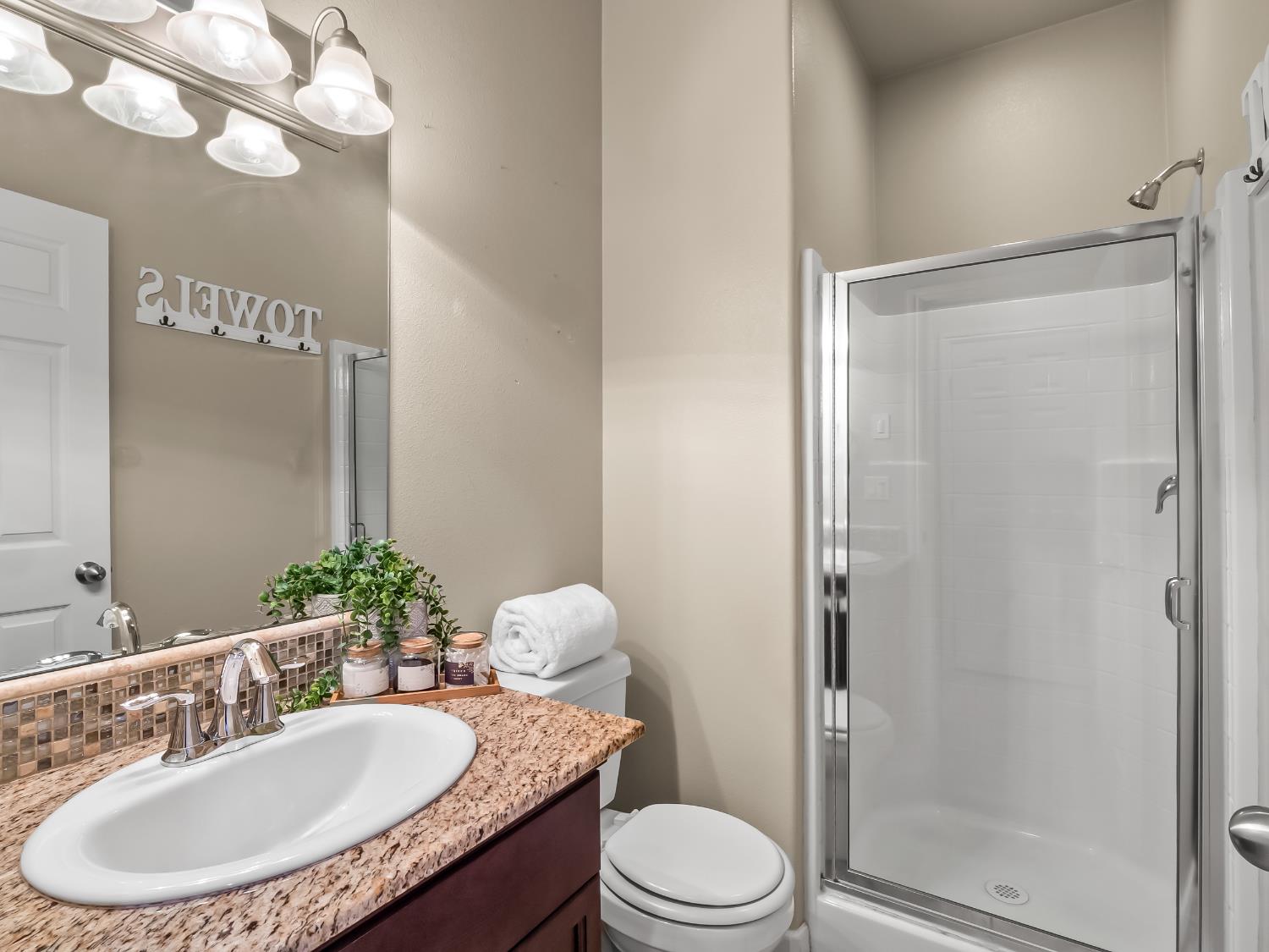 3435 Del Dios Ave, Clovis, CA 93619