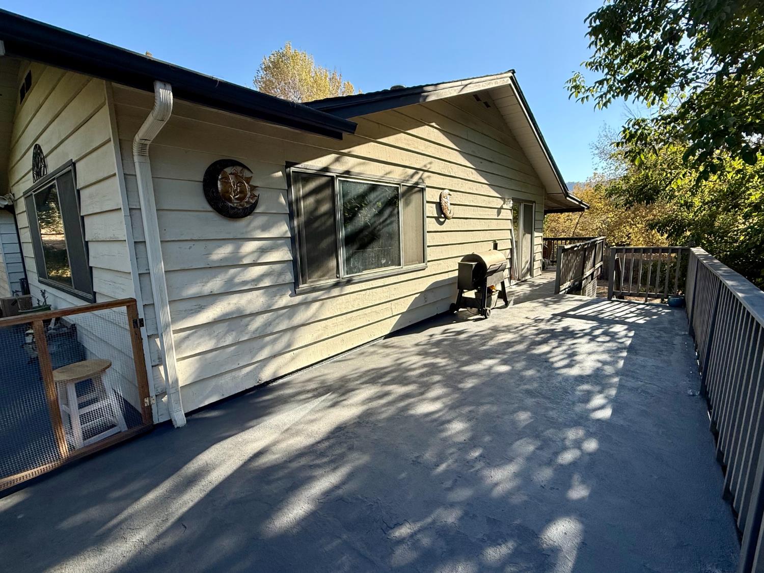 49714 Pierce Dr, Oakhurst, CA 93644