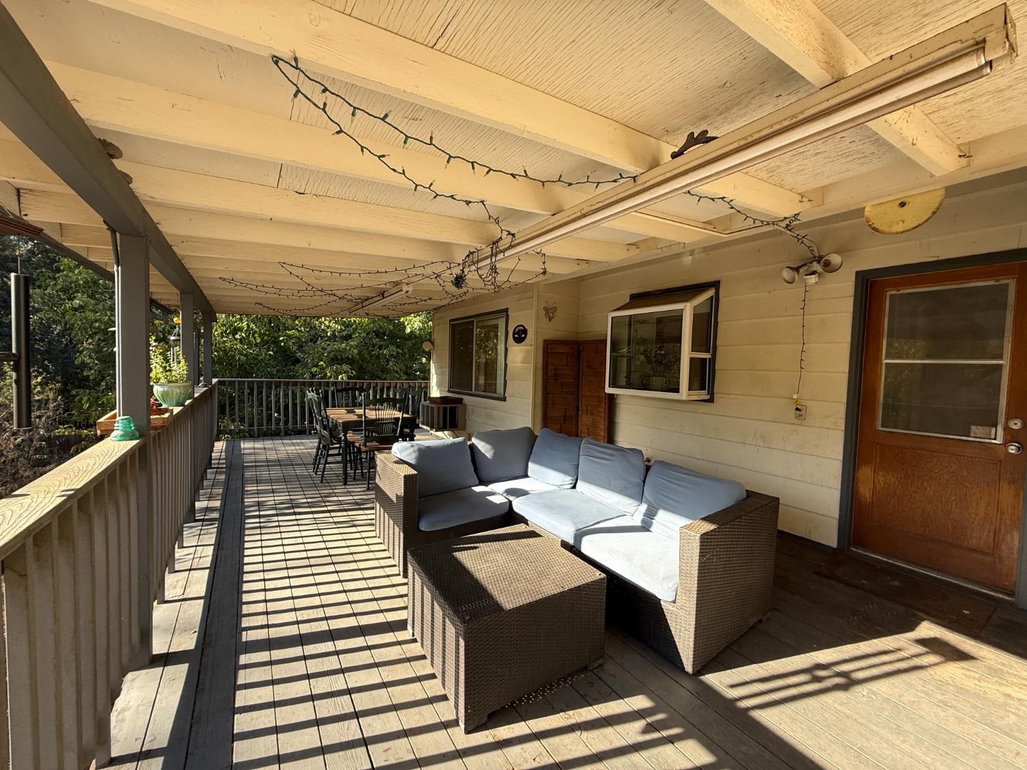 49714 Pierce Dr, Oakhurst, CA 93644