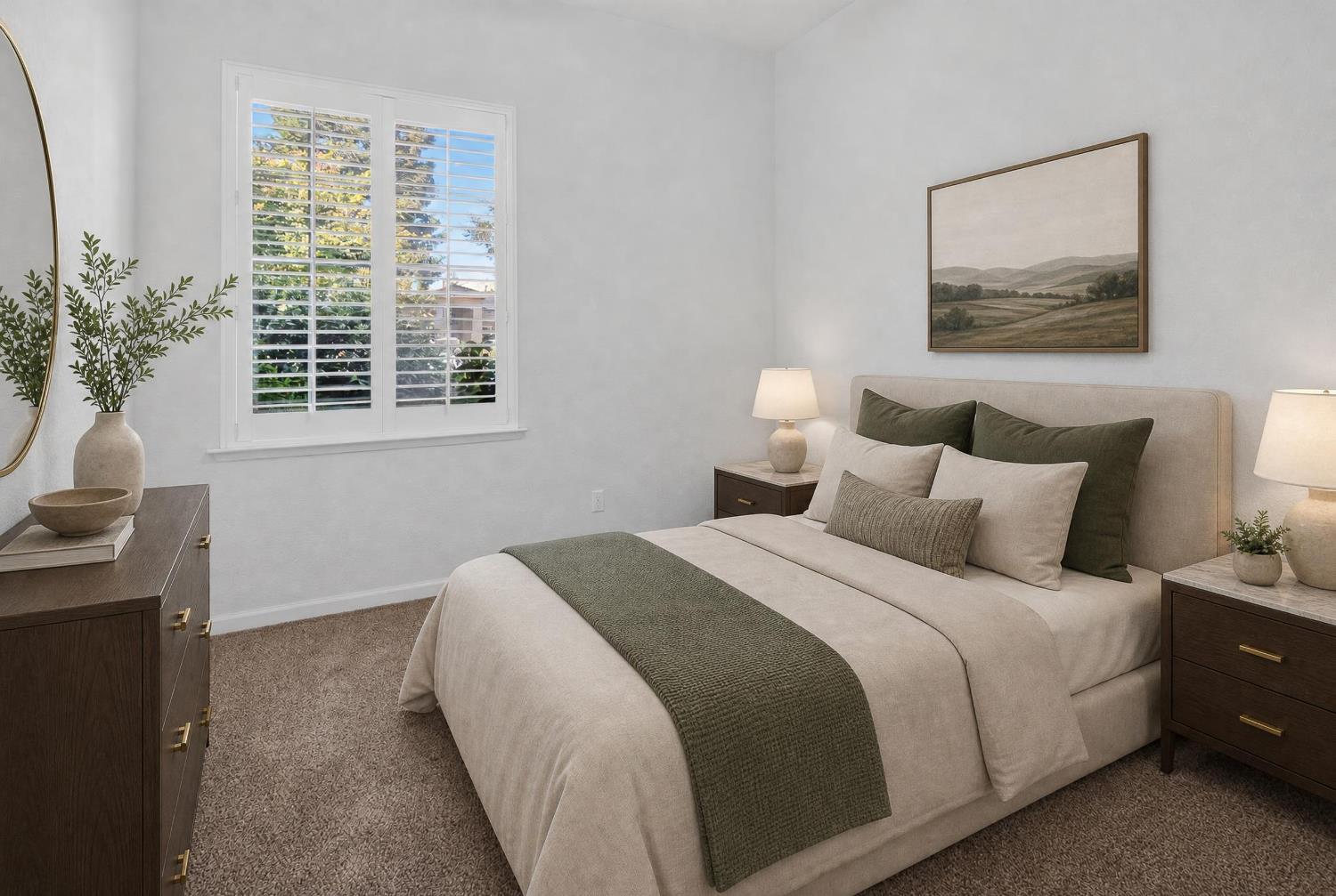 2405 E Shea Dr, Fresno, CA 93720