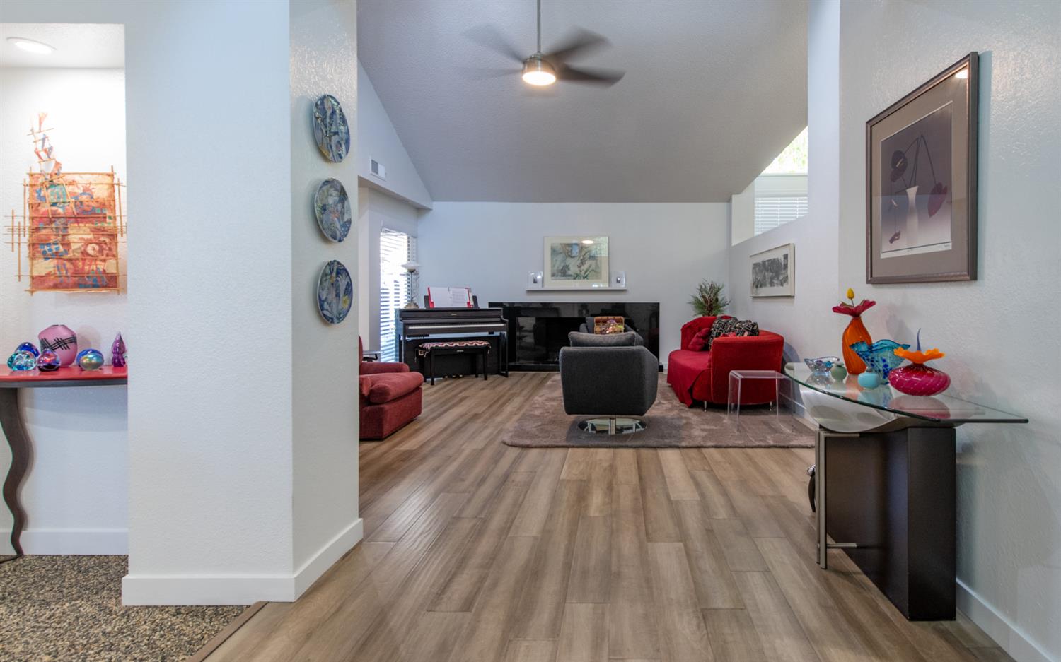 2095 W Barstow Ave, Fresno, CA 93711