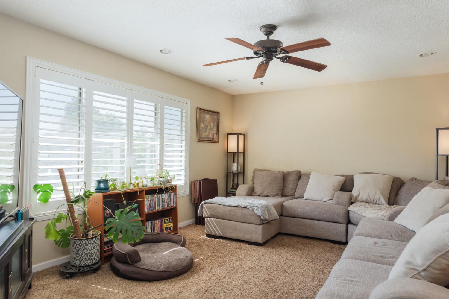3178 W Gettysburg Ave, Fresno, CA 93722