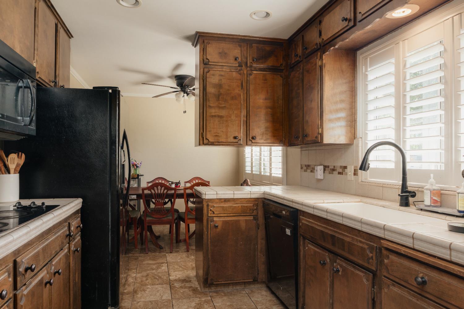 3178 W Gettysburg Ave, Fresno, CA 93722