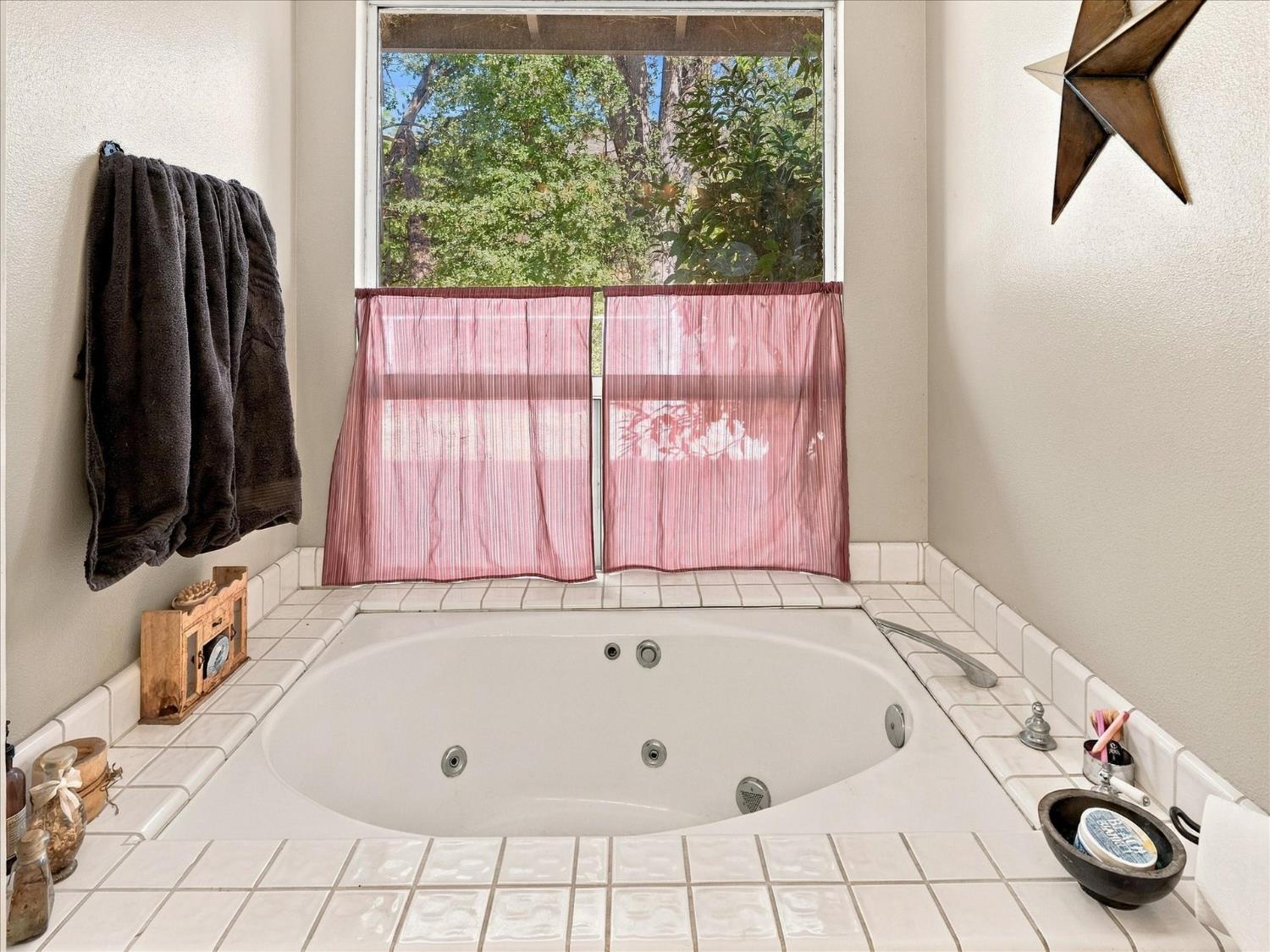 49672 Rocky Cut Rd, Oakhurst, CA 93644