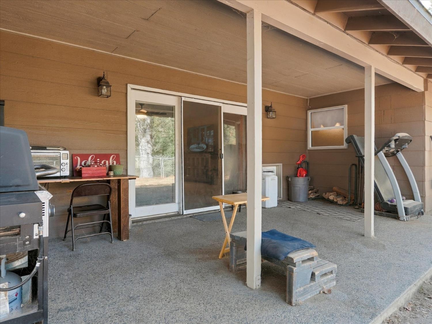 49672 Rocky Cut Rd, Oakhurst, CA 93644