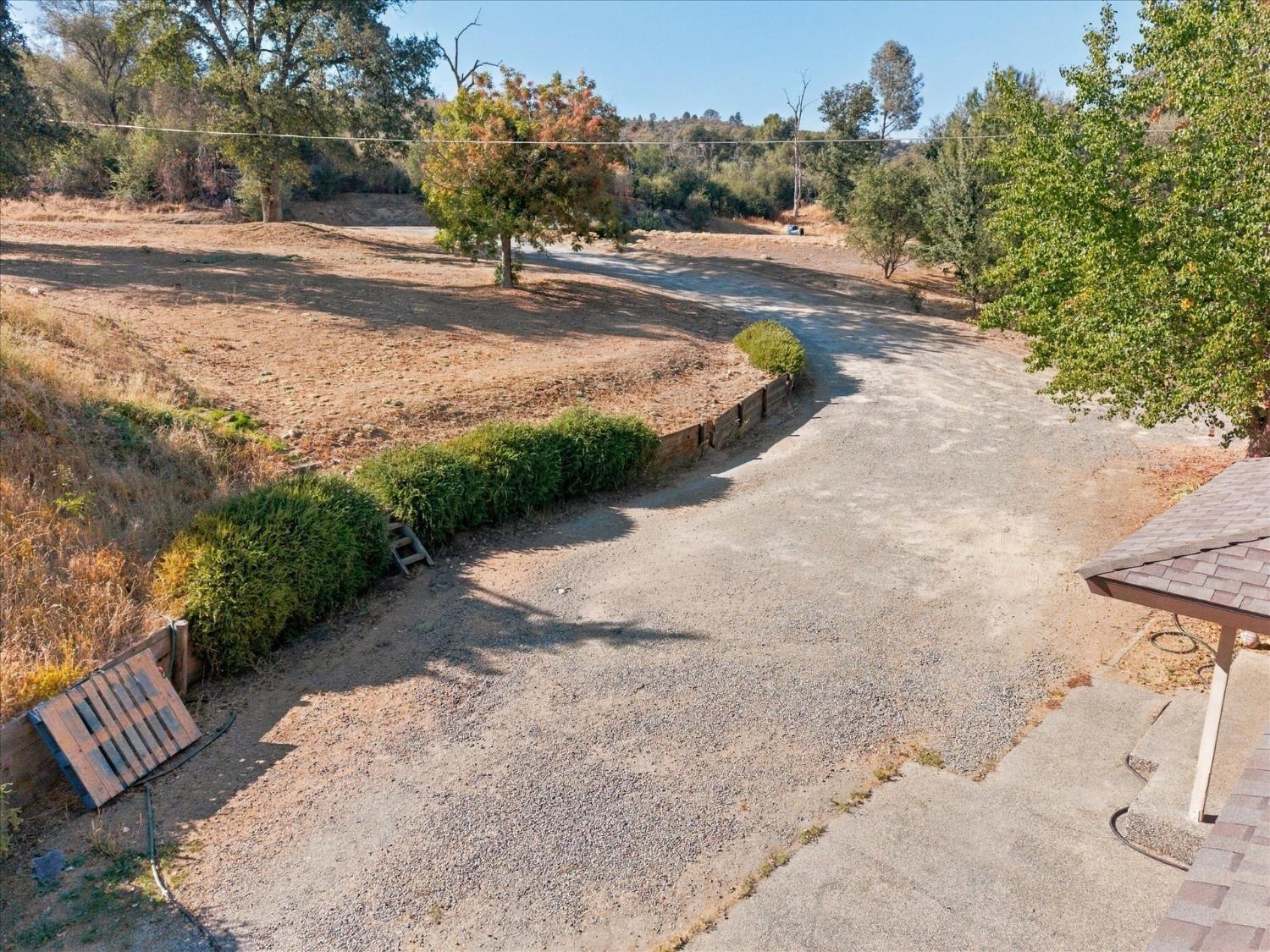 49672 Rocky Cut Rd, Oakhurst, CA 93644