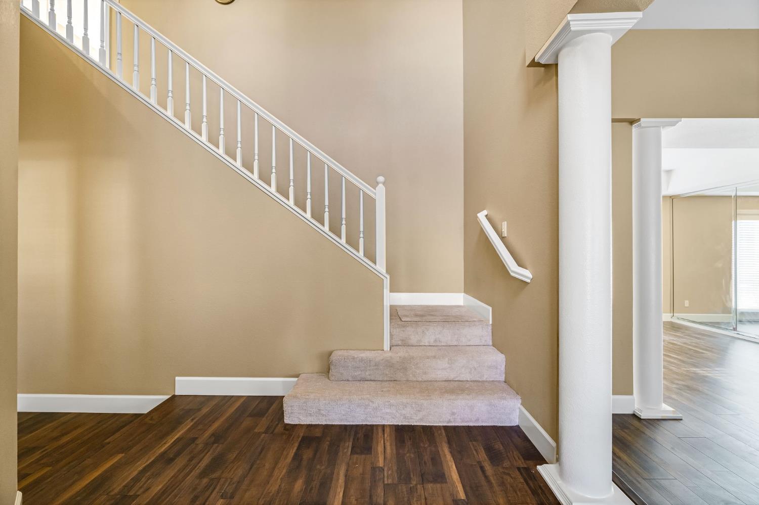 2034 Wrenwood Ave, Clovis, CA 93611