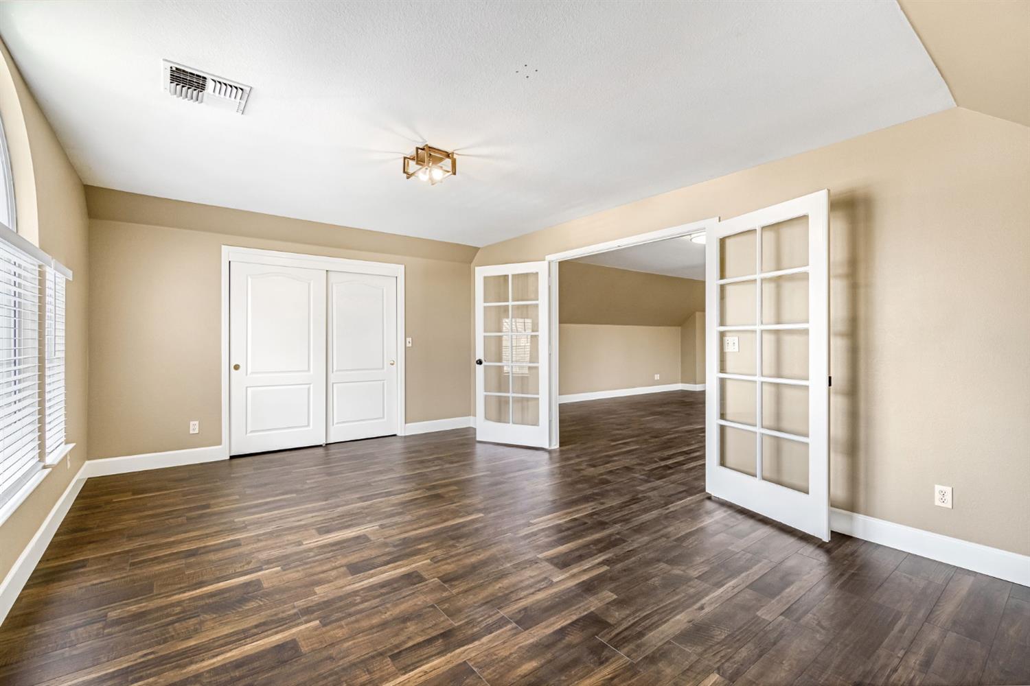 2034 Wrenwood Ave, Clovis, CA 93611
