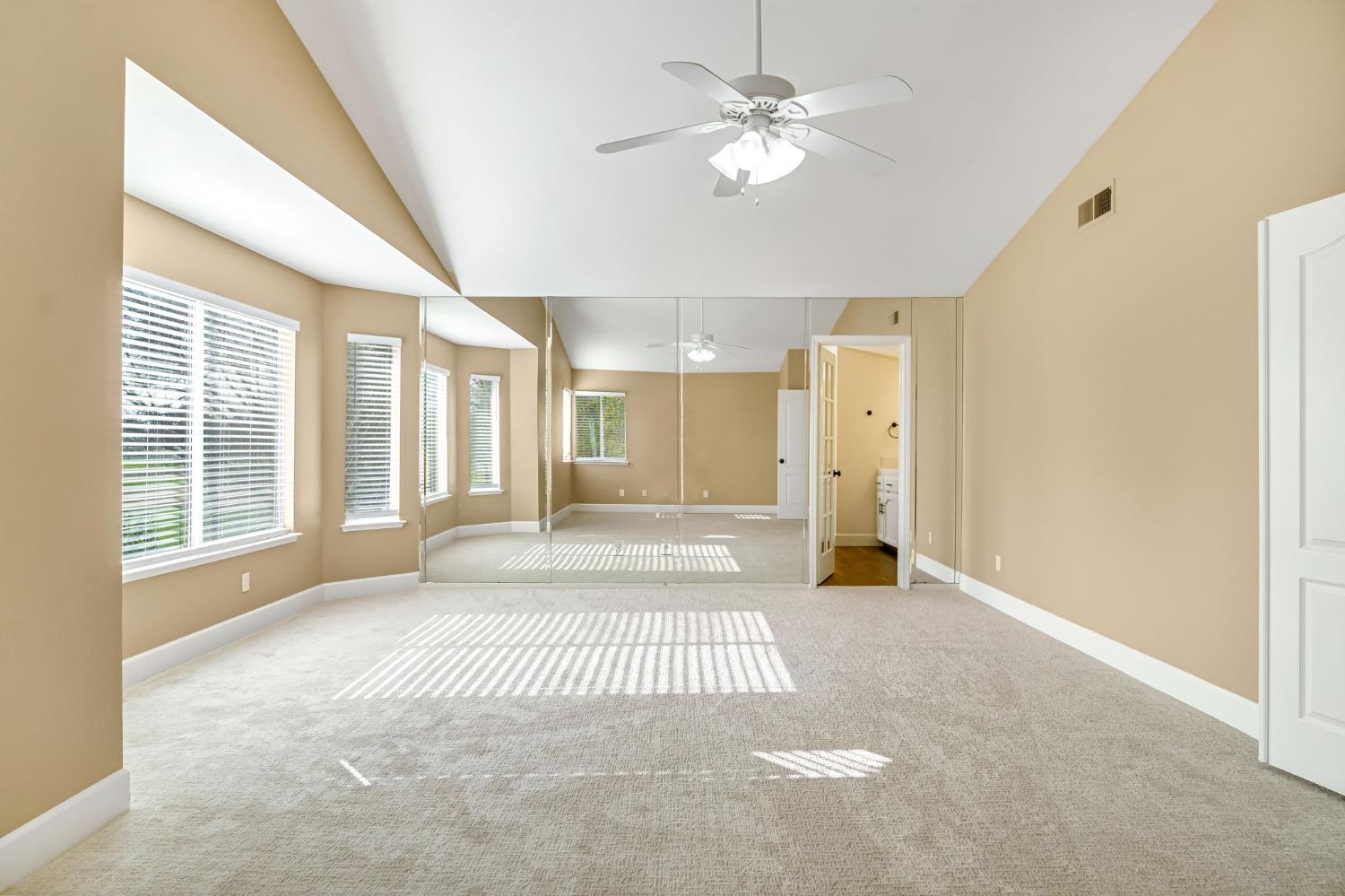 2034 Wrenwood Ave, Clovis, CA 93611