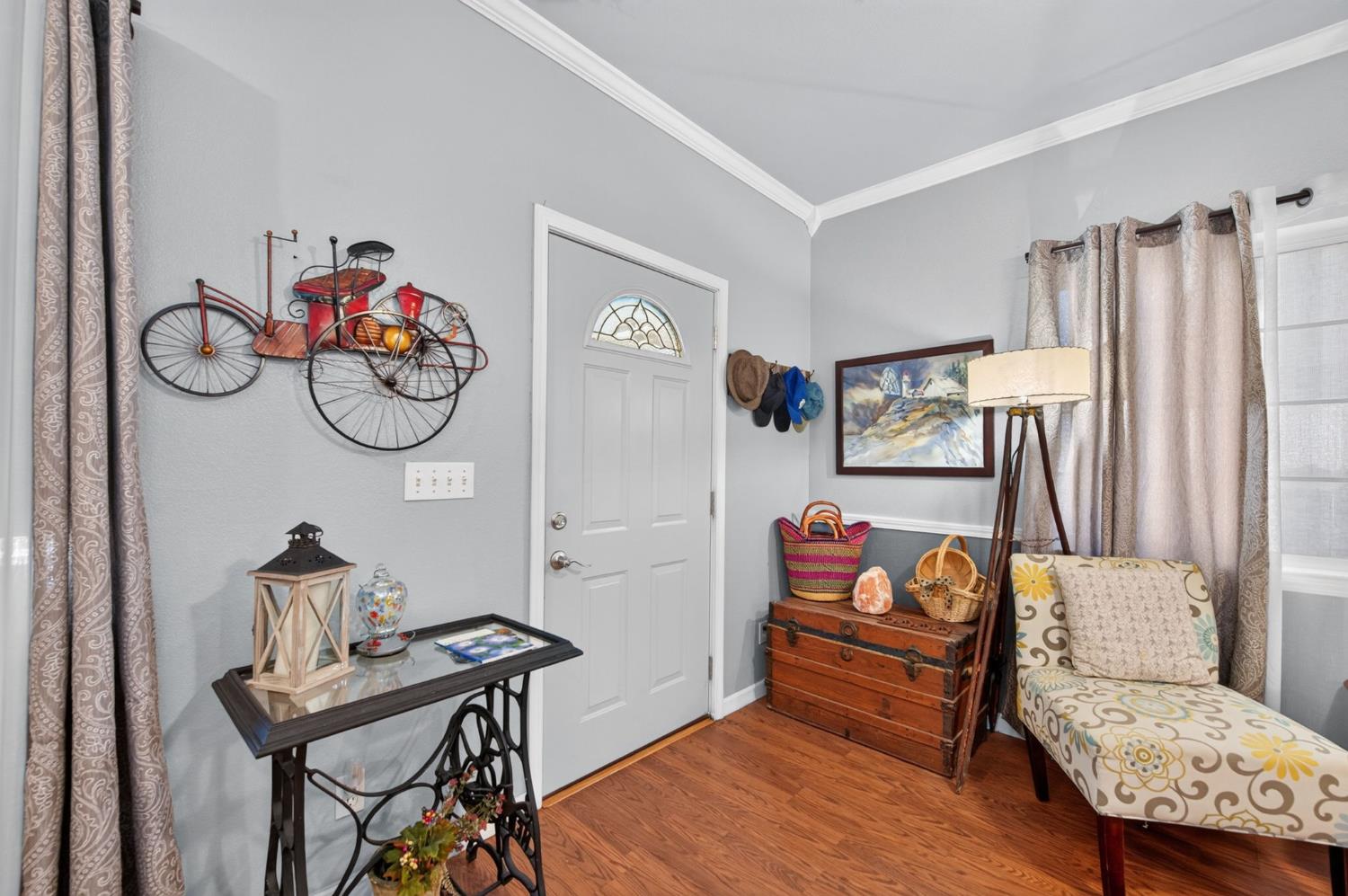 214 5th, Clovis, CA 93612