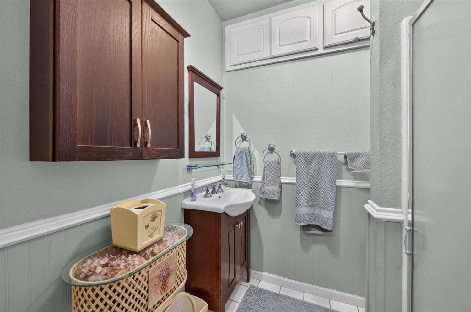 214 5th, Clovis, CA 93612