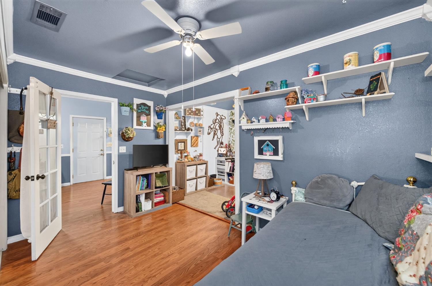 214 5th, Clovis, CA 93612