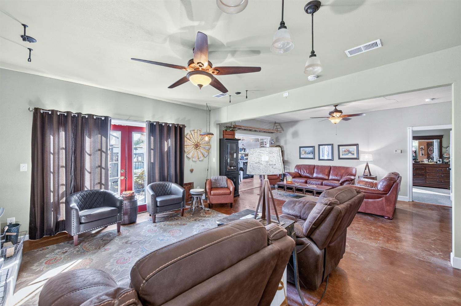 214 5th, Clovis, CA 93612