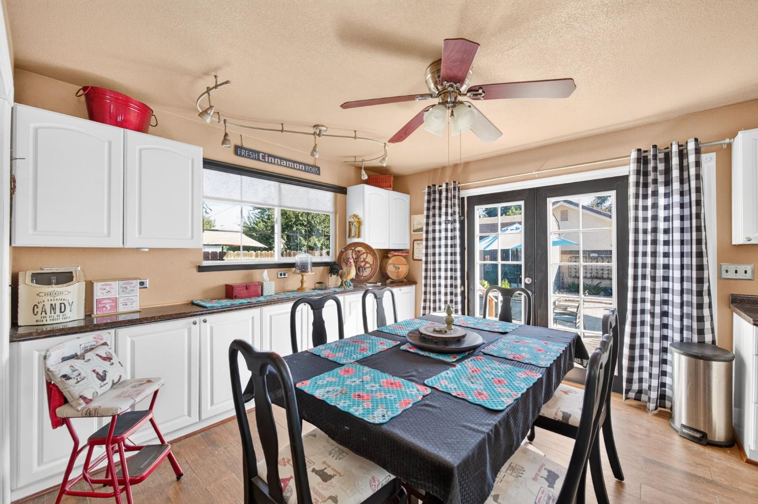 214 5th, Clovis, CA 93612