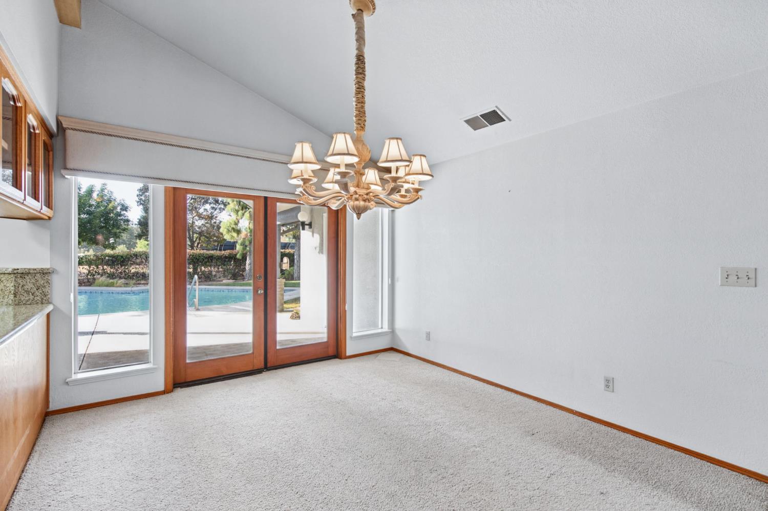 6793 E Cambridge Ave, Fresno, CA 93727