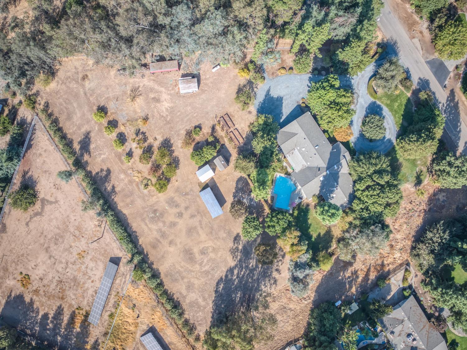 6793 E Cambridge Ave, Fresno, CA 93727
