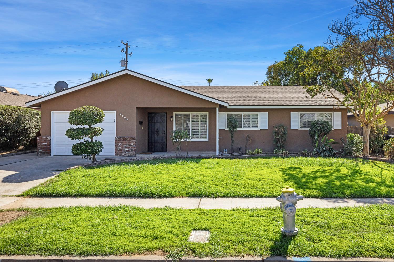 3095 W Bellaire Way, Fresno, CA 93722