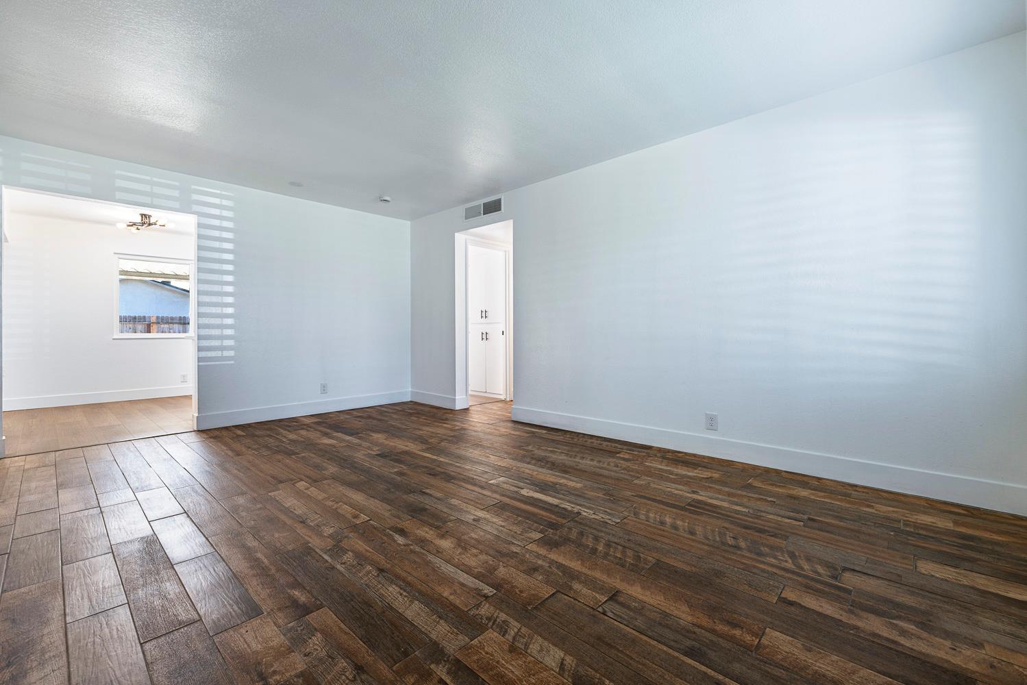 3095 W Bellaire Way, Fresno, CA 93722
