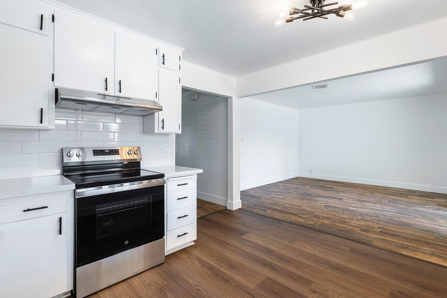 3095 W Bellaire Way, Fresno, CA 93722