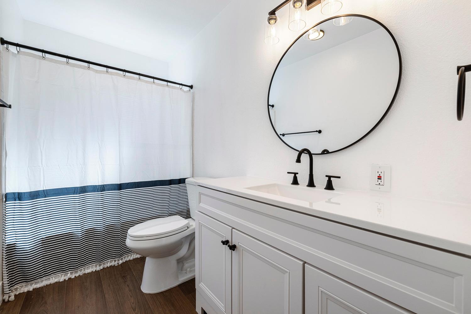 3095 W Bellaire Way, Fresno, CA 93722