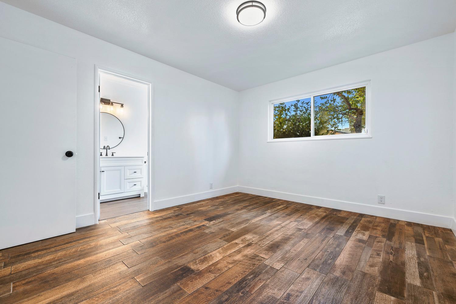 3095 W Bellaire Way, Fresno, CA 93722
