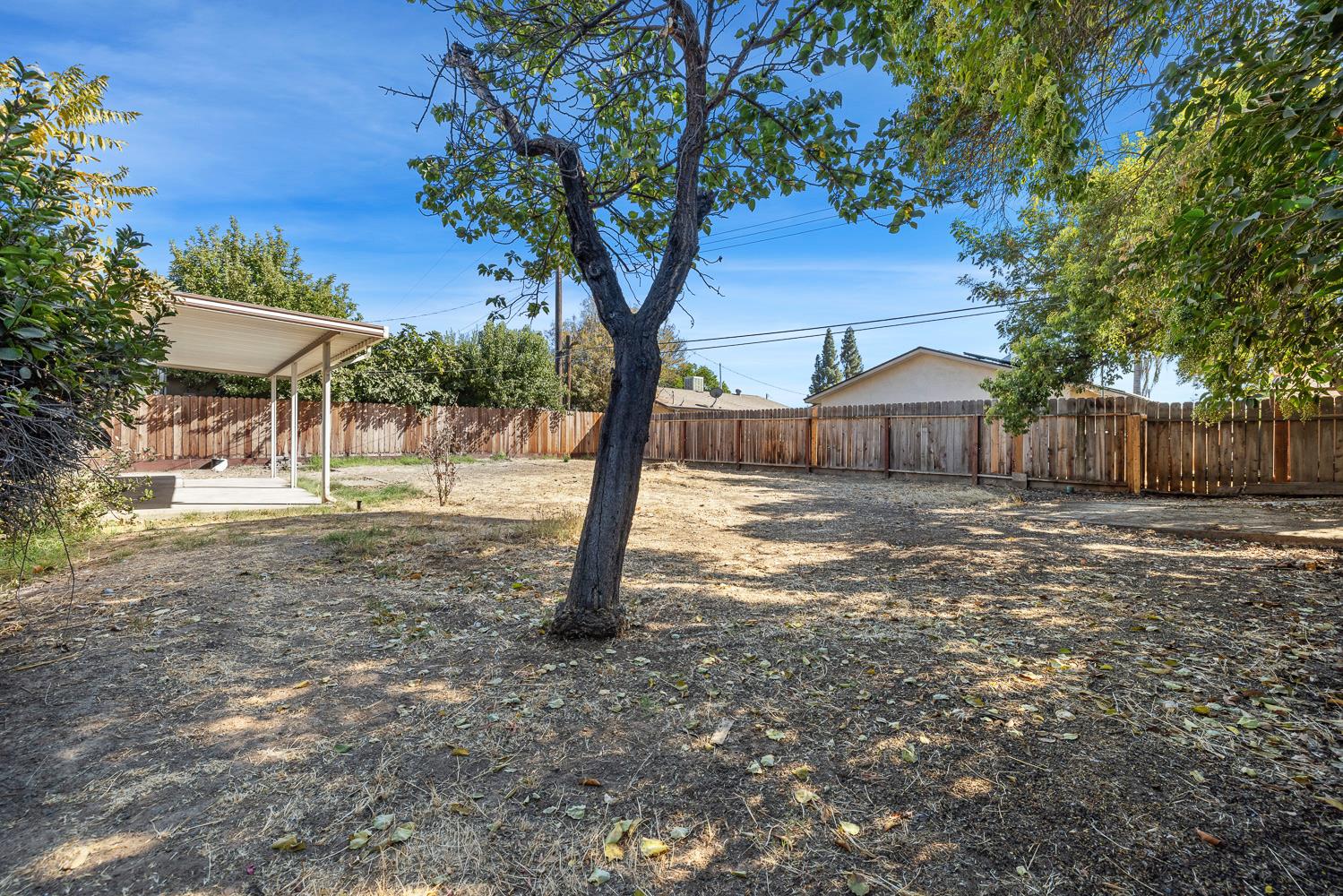 3095 W Bellaire Way, Fresno, CA 93722