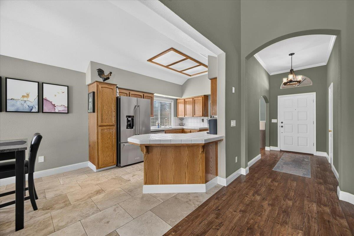 7542 N Wolters Ave, Fresno, CA 93720