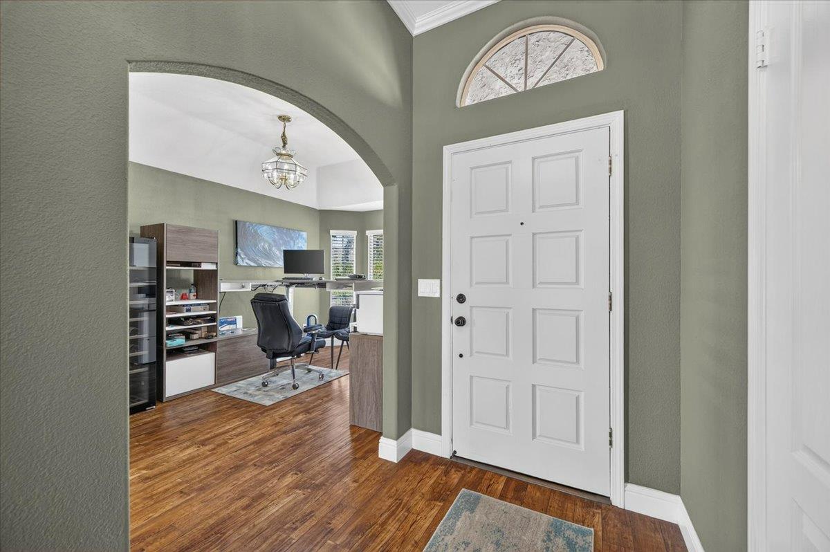 7542 N Wolters Ave, Fresno, CA 93720
