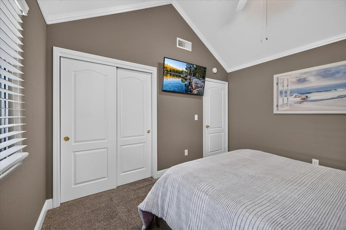 7542 N Wolters Ave, Fresno, CA 93720