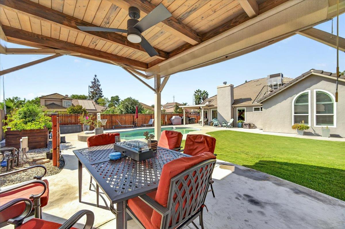 7542 N Wolters Ave, Fresno, CA 93720
