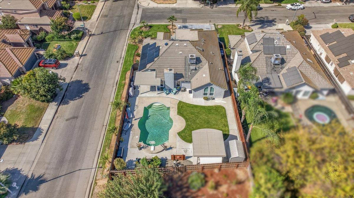 7542 N Wolters Ave, Fresno, CA 93720