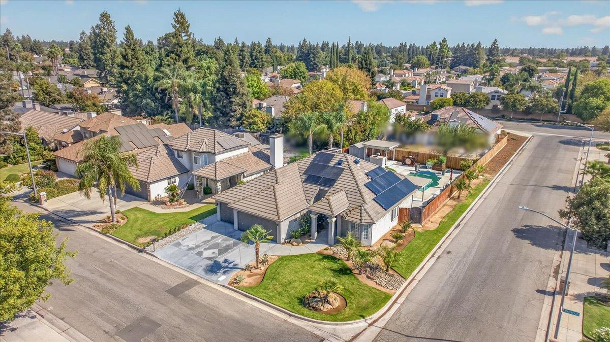 7542 N Wolters Ave, Fresno, CA 93720