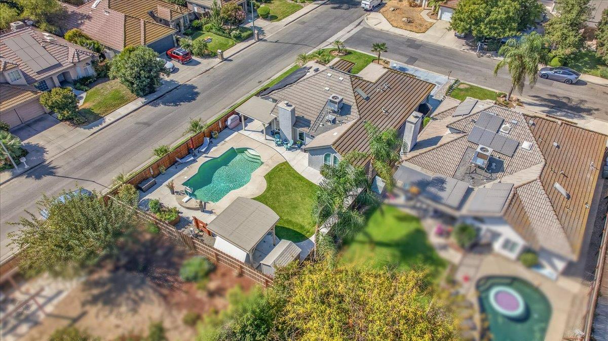 7542 N Wolters Ave, Fresno, CA 93720