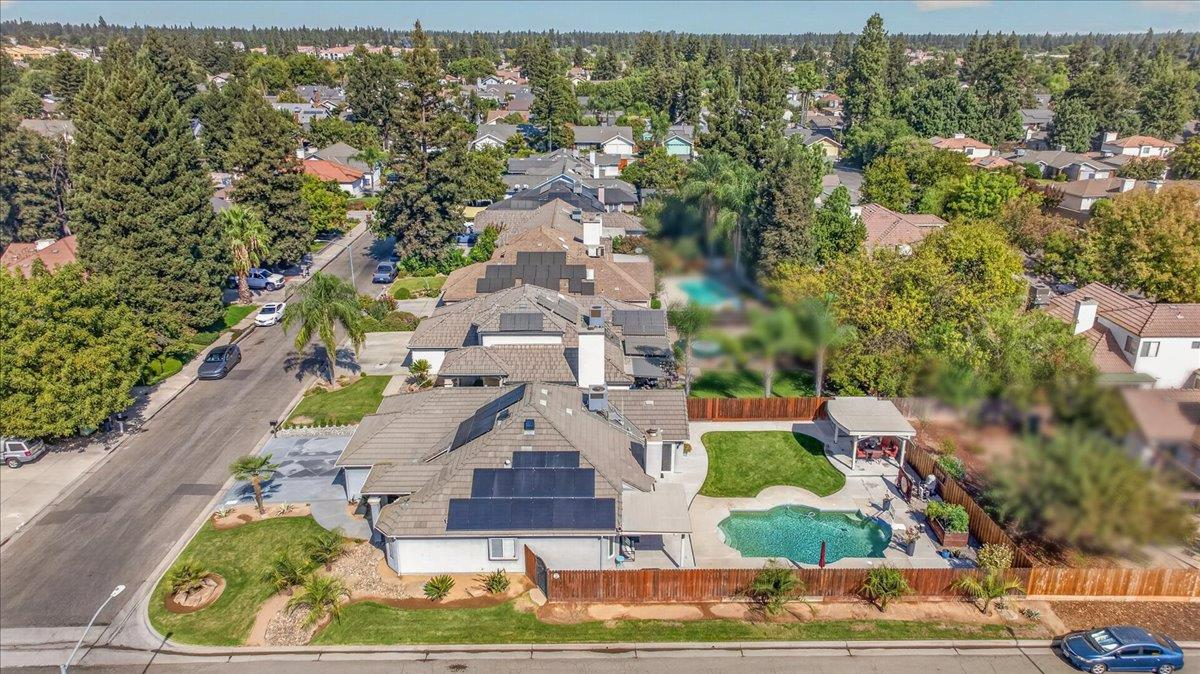 7542 N Wolters Ave, Fresno, CA 93720