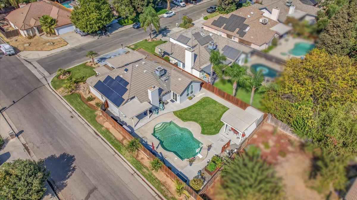 7542 N Wolters Ave, Fresno, CA 93720