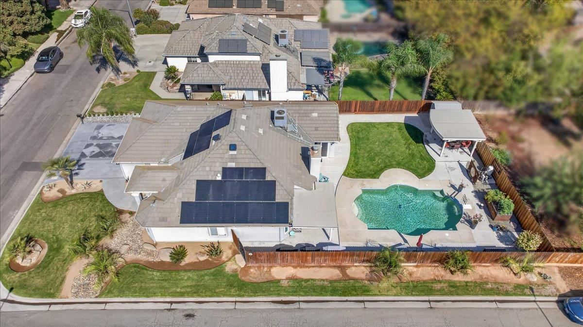 7542 N Wolters Ave, Fresno, CA 93720