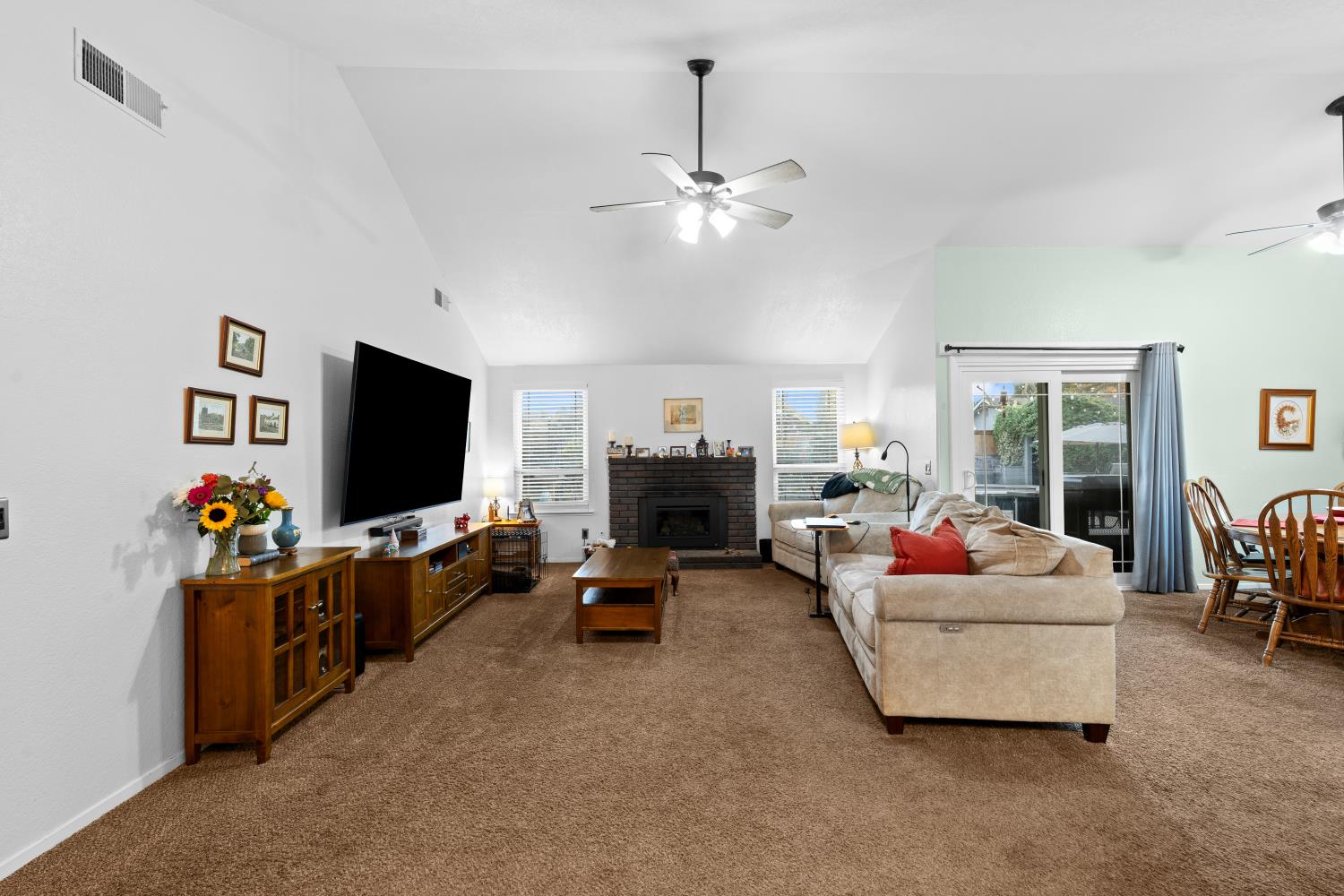 2134 San Jose Ave, Clovis, CA 93611