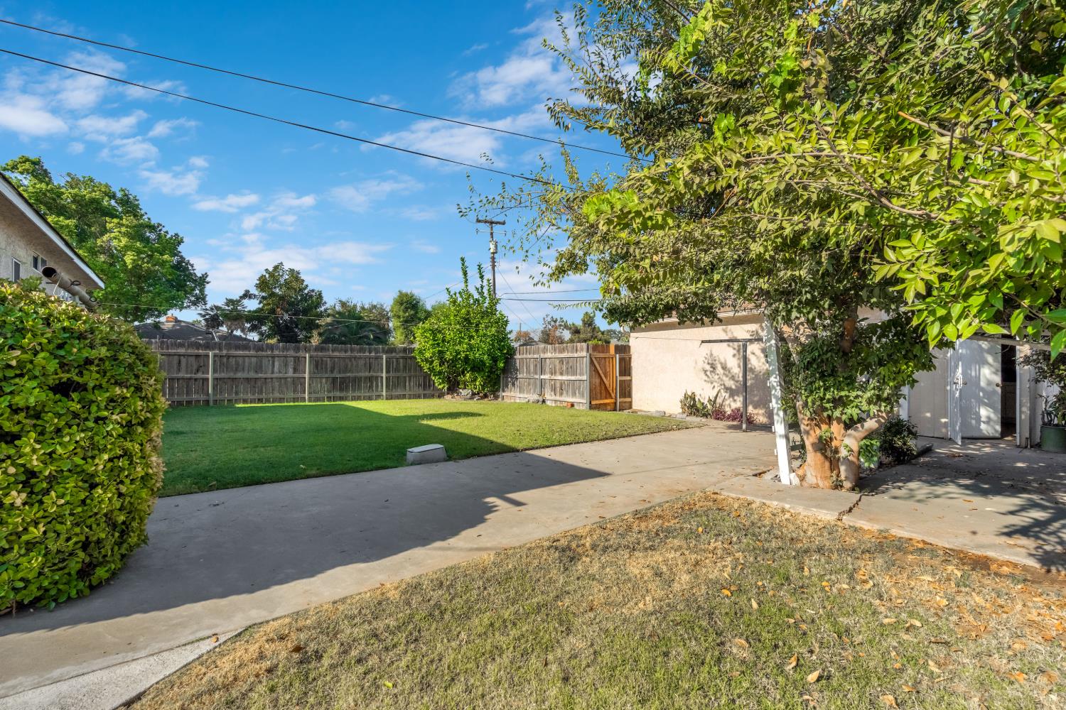 1803 Mayfair Drive East, Fresno, CA 93703