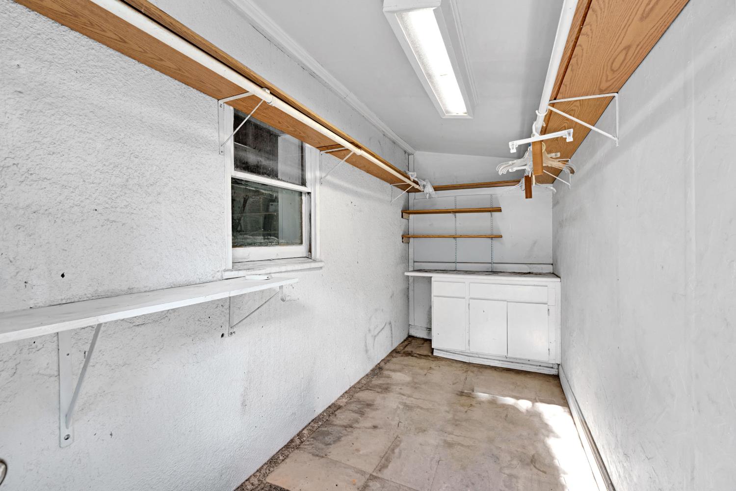1803 Mayfair Drive East, Fresno, CA 93703