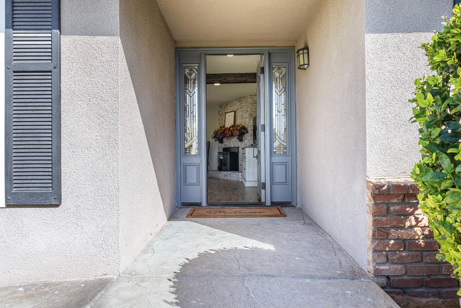 6880 N Maine Ave, Clovis, CA 93619