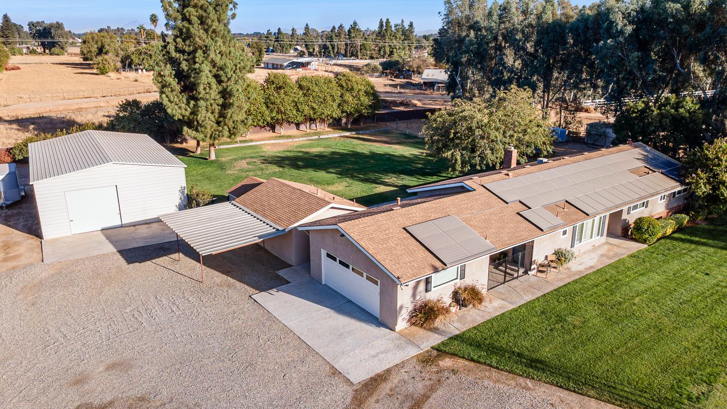 6880 N Maine Ave, Clovis, CA 93619