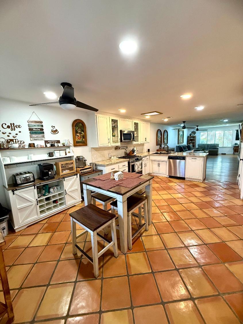 4902 N Sequoia Dr #104, Fresno, CA 93705