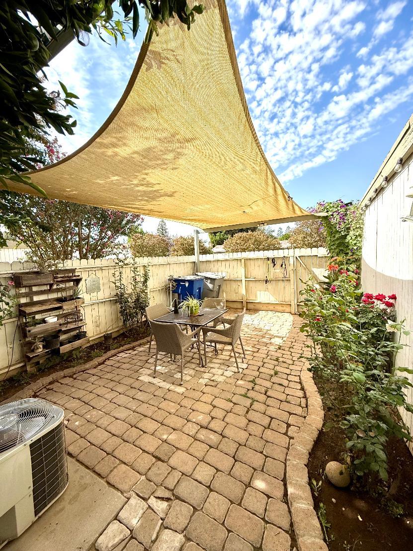 4902 N Sequoia Dr #104, Fresno, CA 93705