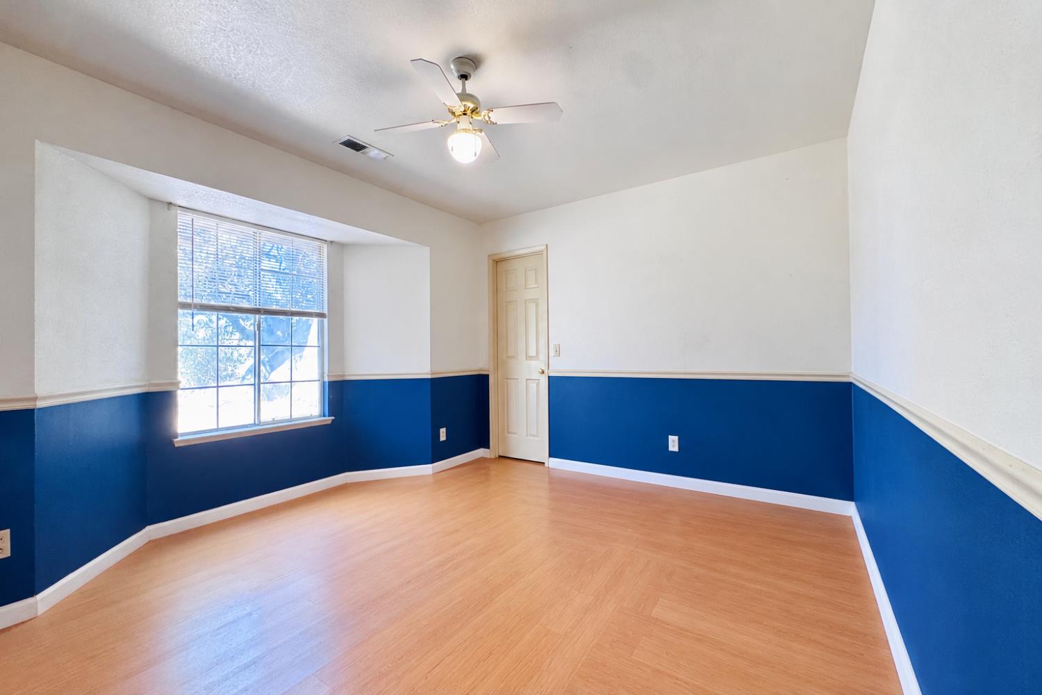 897 W Lincoln Ave, Fresno, CA 93706