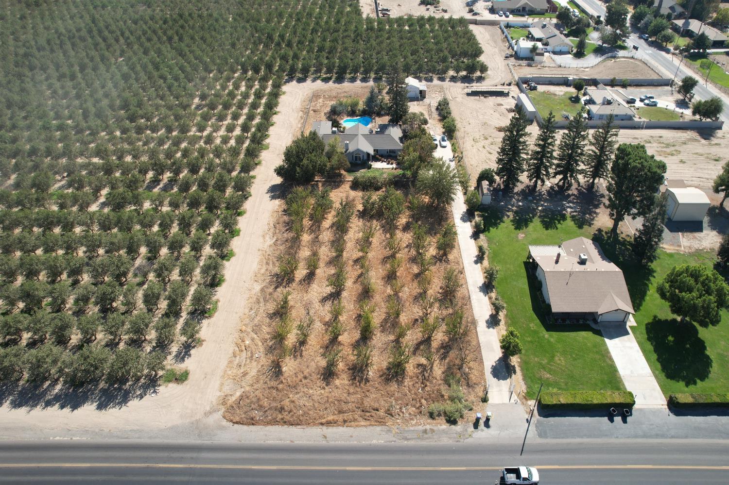 897 W Lincoln Ave, Fresno, CA 93706