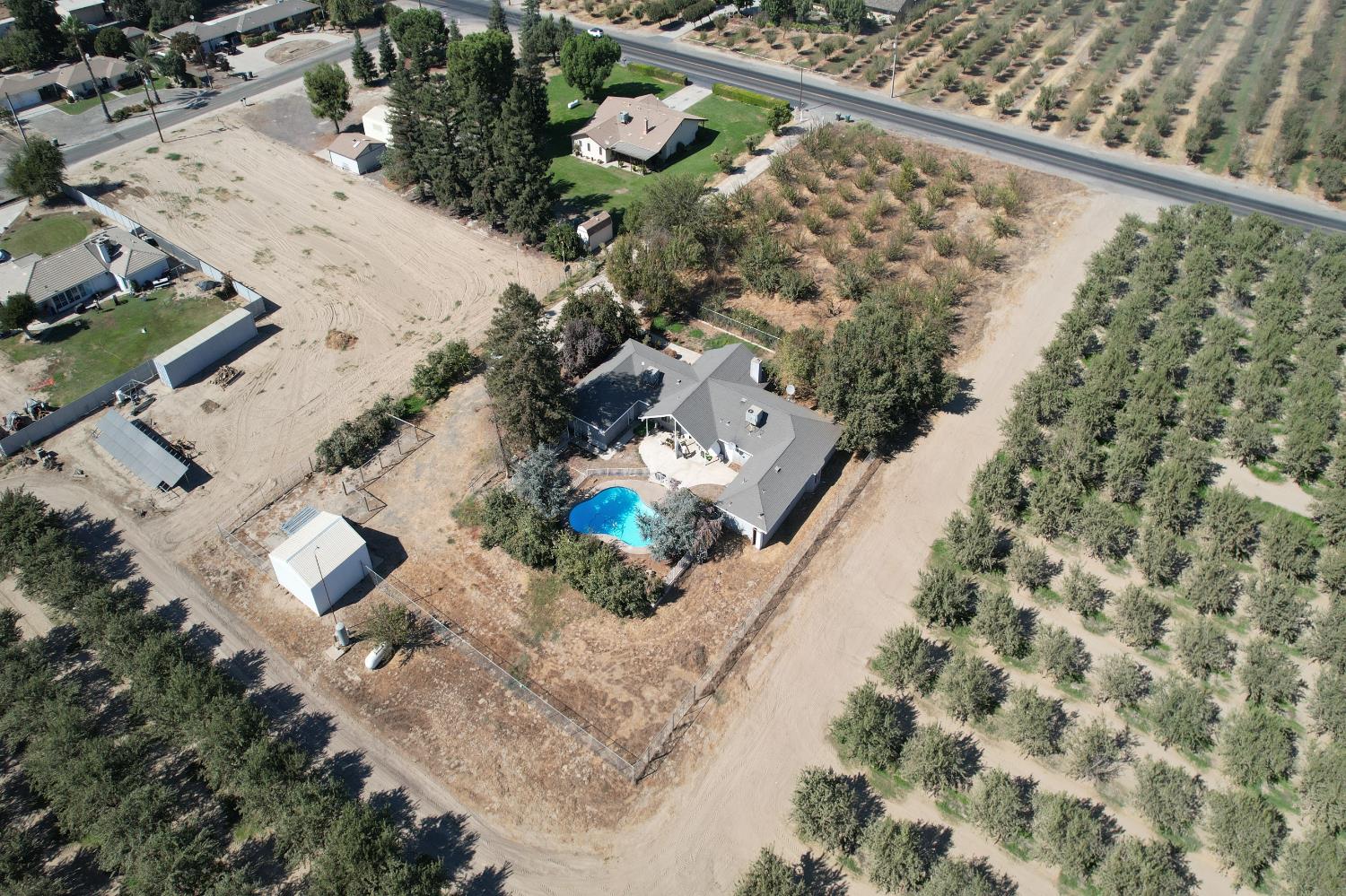 897 W Lincoln Ave, Fresno, CA 93706