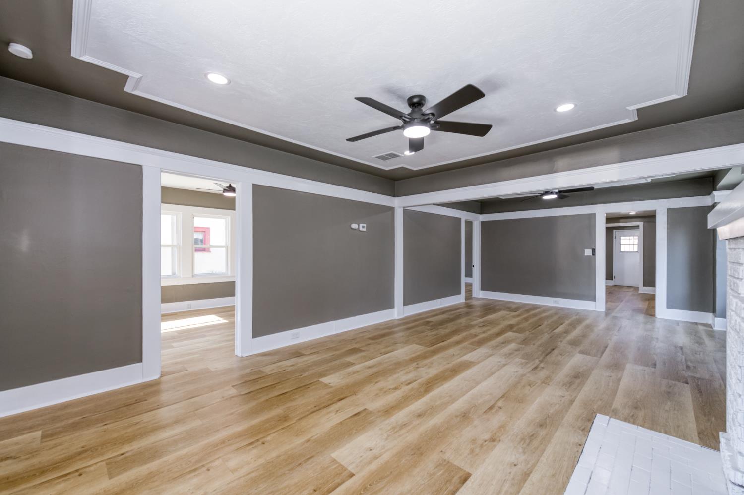627 E McKinley Ave, Fresno, CA 93728