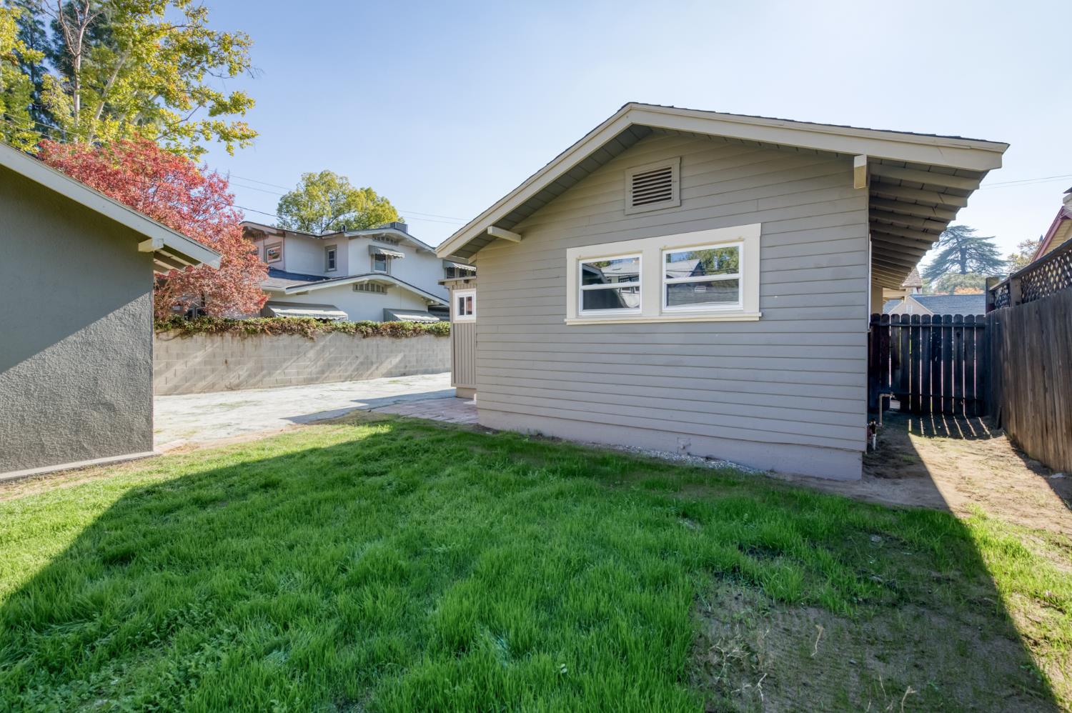 627 E McKinley Ave, Fresno, CA 93728