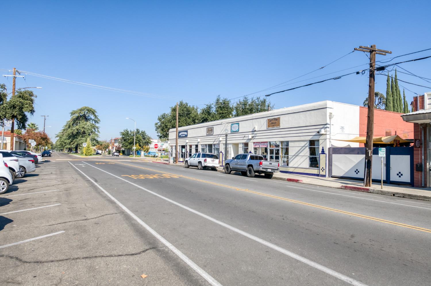 627 E McKinley Ave, Fresno, CA 93728